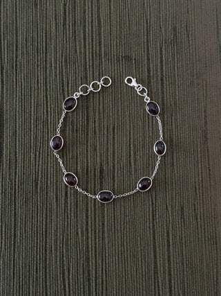 dainty garnet bracelet