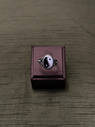 statement yin yang ring - Chula Co.