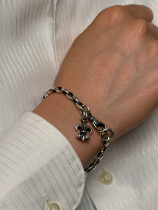 fleur de lis charm bracelet