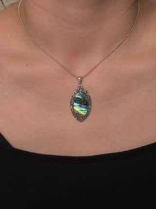 the tide's gift pendant - Chula Co.