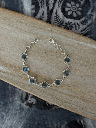 round labradorite bracelet