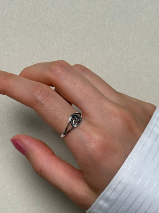 minimal celtic design ring