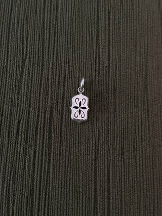 solid portal pendant