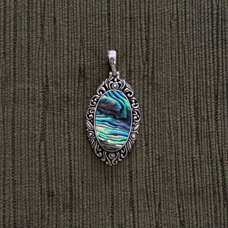 the tide's gift pendant - Chula Co.