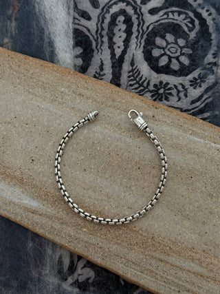 heavy round box bracelet