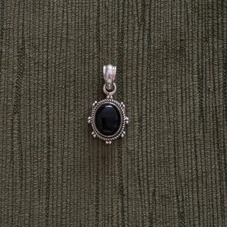 antique detailed onyx pendant - Chula Co.