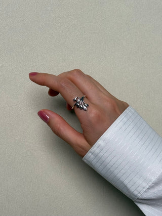 peacock ring