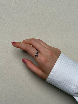 petite rose ring