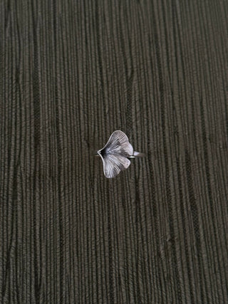 gingko leaf ring