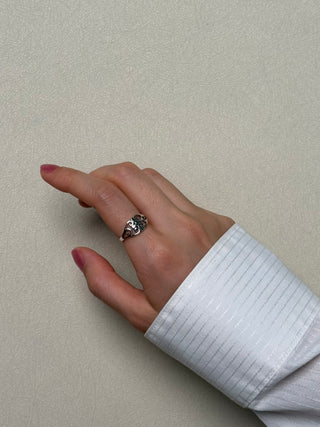 gate inspired ring