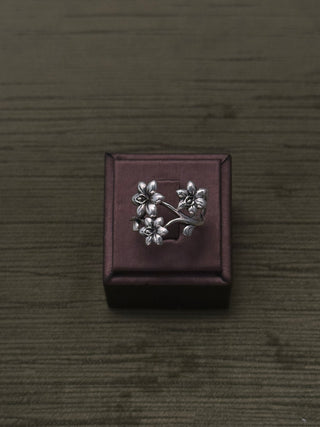 blooming flower ring - Chula Co.