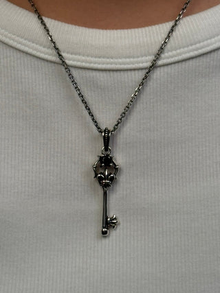 intricate onyx key pendant - Chula Co.