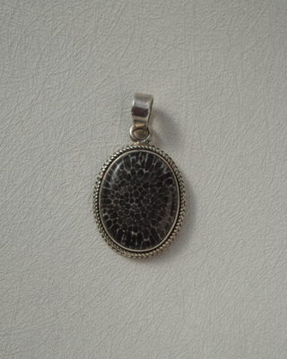 stingray coral pendant